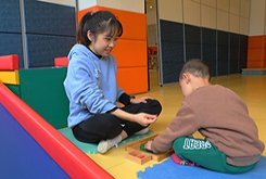 小孩子說話晚怎么辦？