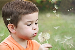 小孩說話晚怎么辦？