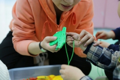 如何培養(yǎng)兒童精細(xì)動(dòng)作能力？