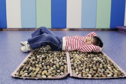 關(guān)注孩子的感覺失調(diào)癥狀，感統(tǒng)訓(xùn)練是父母的關(guān)鍵