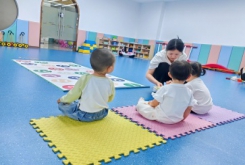 孩子聽而不聞?dòng)心男└薪y(tǒng)訓(xùn)練方法