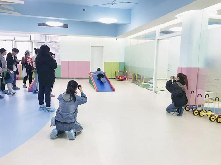 江漢大學(xué)學(xué)生體驗(yàn)感統(tǒng)訓(xùn)練