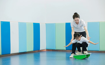 平衡訓(xùn)練、身體協(xié)調(diào)性訓(xùn)練