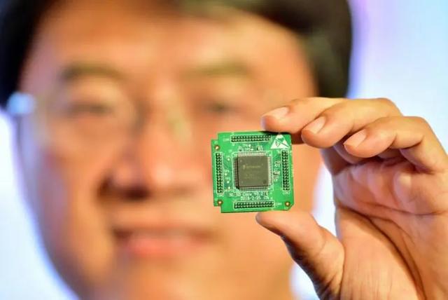 2024年，中美7月芯片出口額斷崖差距：美國154億，中國是多少？(圖14)